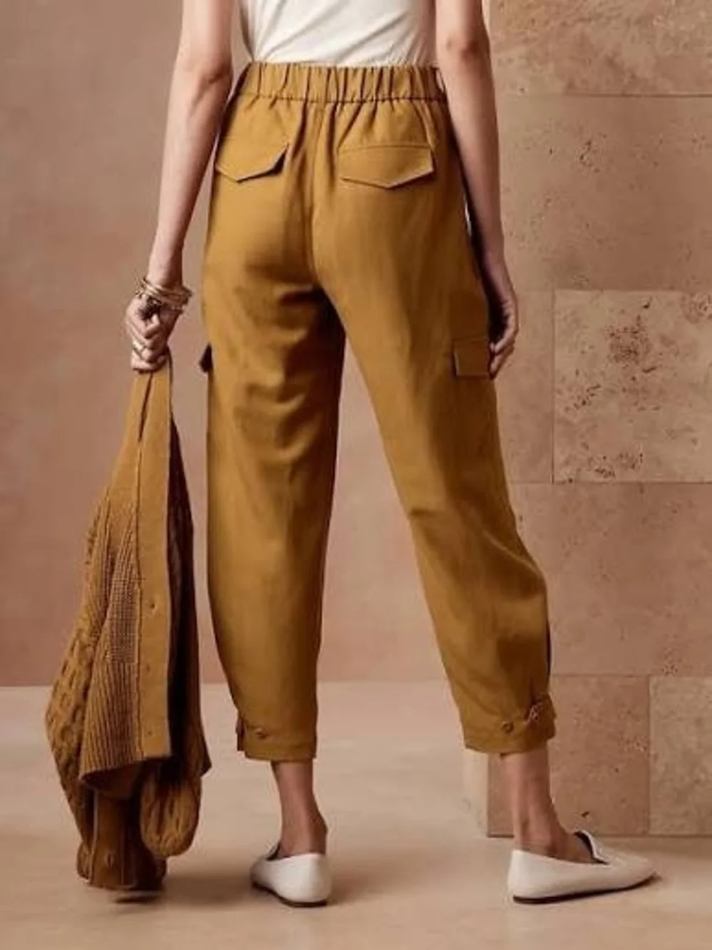 Banana Republic Tencel Linen Cargo Pants Tan Brown Size 8S Short Cropped Barrel